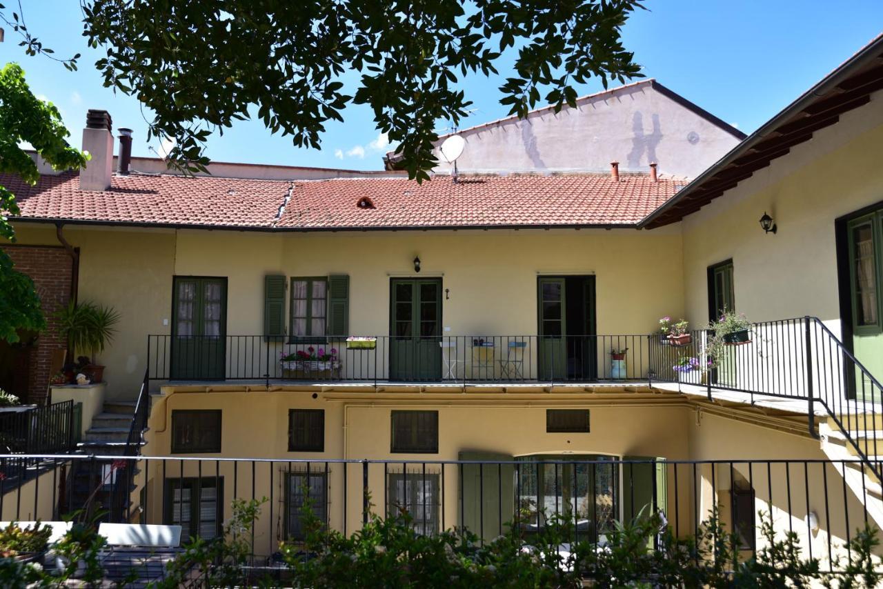トイラーノ Casa Nina Bed & Breakfast エクステリア 写真