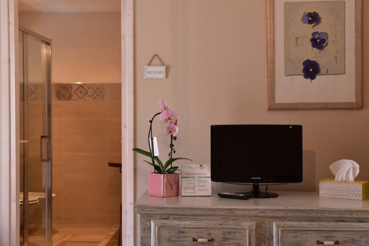 トイラーノ Casa Nina Bed & Breakfast エクステリア 写真